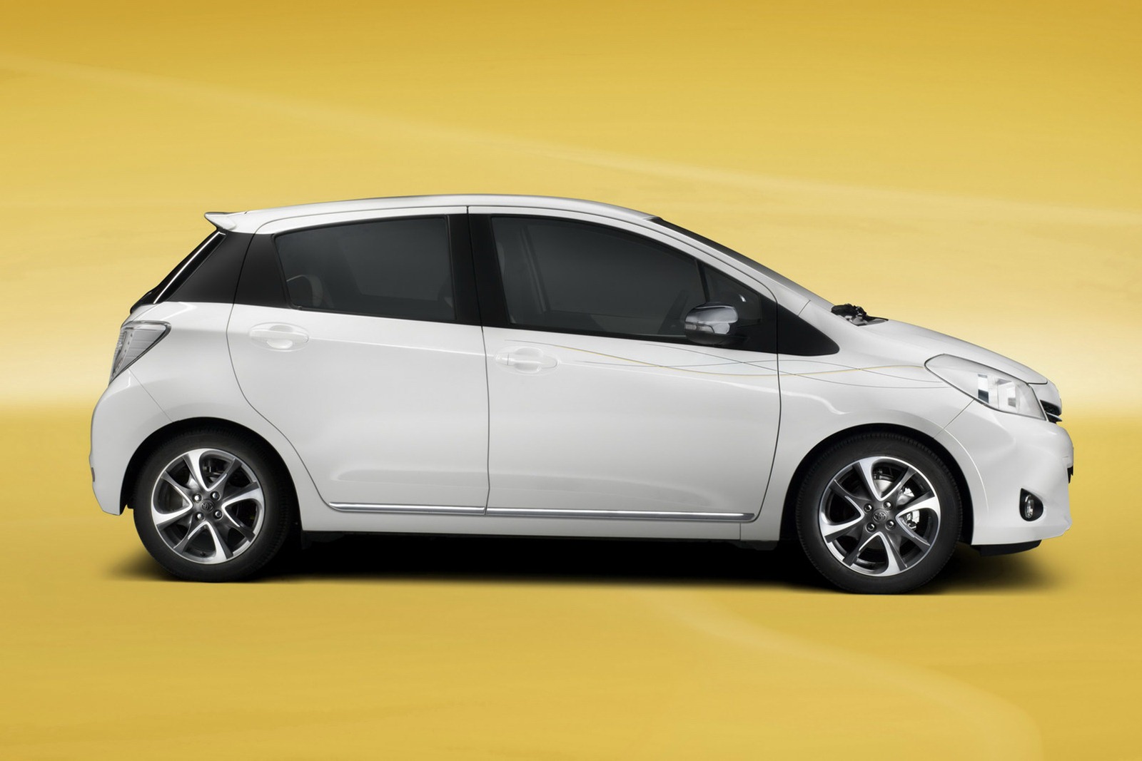 Toyota Verso 2014 tiết kiệm nhiên liệu đáng kể 2